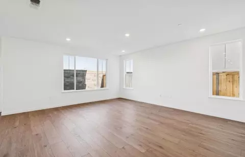 Living - 385 E Beatrice Ave, Mountain House, CA 95391 photo 1 of 2