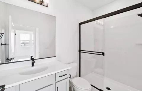 Bath - 385 E Beatrice Ave, Mountain House, CA 95391 photo 3 of 3