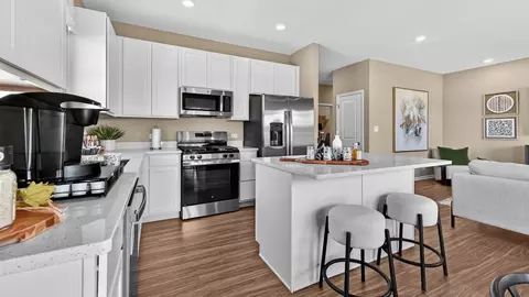 Kitchen - 1610 Sawgrass Ln, Beecher, IL 60401 photo 3 of 6