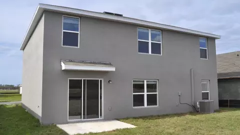 Exterior - 10422 Charlotte Dr, Parrish, FL 34219 photo 4 of 6