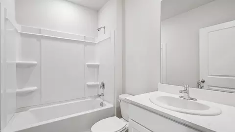 Bath - 10422 Charlotte Dr, Parrish, FL 34219 photo 1 of 3