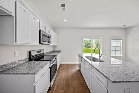 Kitchen - Clark Lane, Anderson, SC 29621 photo 2 of 6
