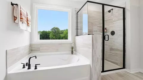 Bath - 704 Catbird Ct, Pelzer, SC 29669 photo 6 of 6