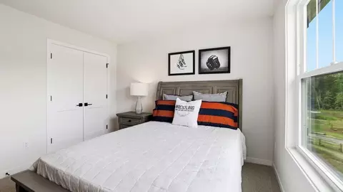 Bedroom - 704 Catbird Ct, Pelzer, SC 29669 photo 6 of 10