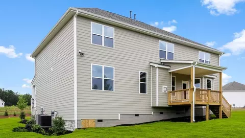 Exterior - 704 Catbird Ct, Pelzer, SC 29669 photo 8 of 9