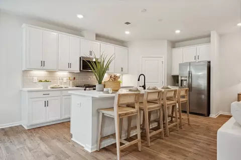 Kitchen - Islecrest Community, Myrtle Beach, SC 29572 photo 4 of 4