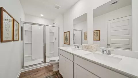 Bath - 18512 Caffee Dr, Vance, AL 35490 photo 2 of 2
