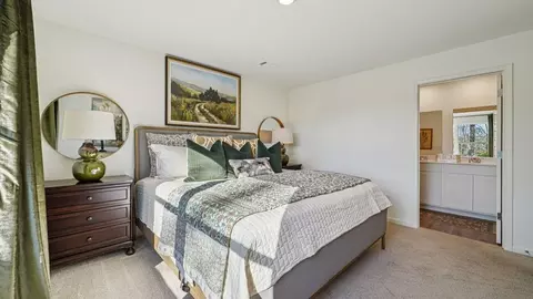 Bedroom - 18512 Caffee Dr, Vance, AL 35490 photo 5 of 11