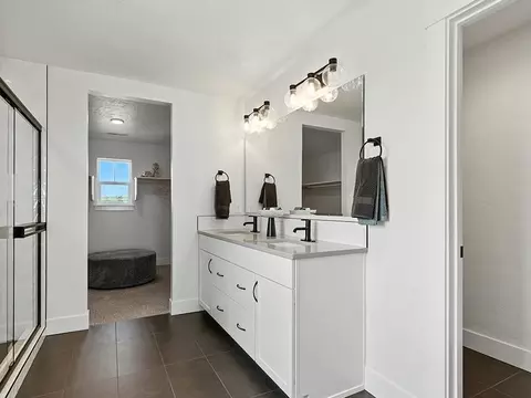 Bath - 1919 Cashel St, Middleton, ID 83644 photo 3 of 4