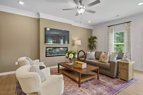 Living - 740 Trinity Dr, Auburn, GA 30011 photo 4 of 5