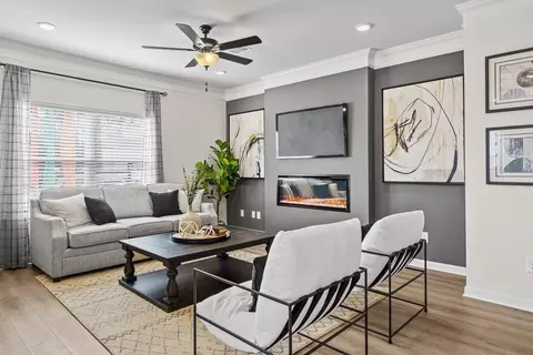 Living - 740 Trinity Dr, Auburn, GA 30011 photo 3 of 5