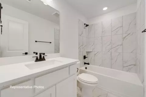 Bath - 3533 Ithaca St, Corinth, TX 76208 photo 4 of 7