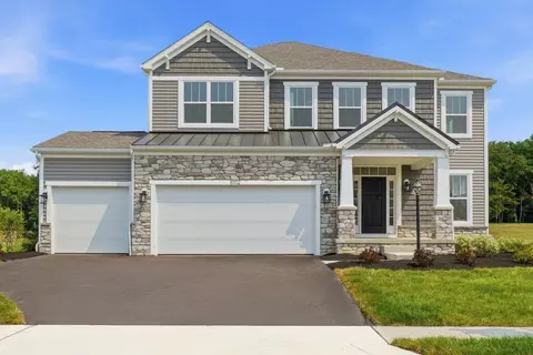 Exterior - 644 Fadley Loop E, Delaware, OH 43015 photo 9 of 16