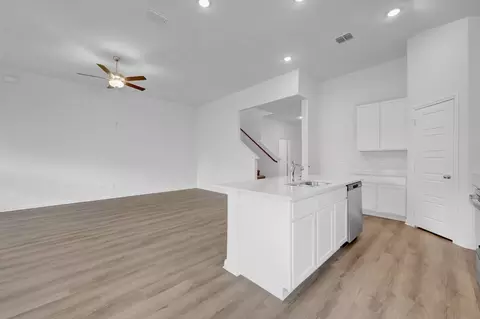 1164 Limestone Rdg, Seguin, TX 78155