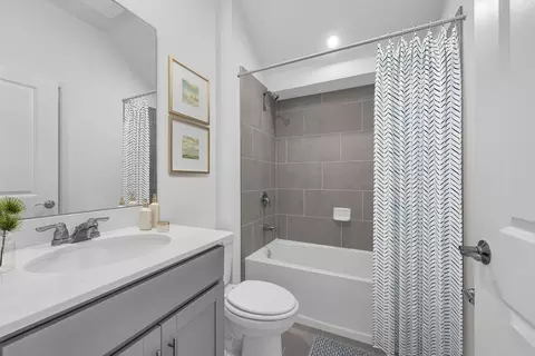 Bath - 6098 River Farm Ave, Saint Cloud, FL 34771 photo 4 of 4