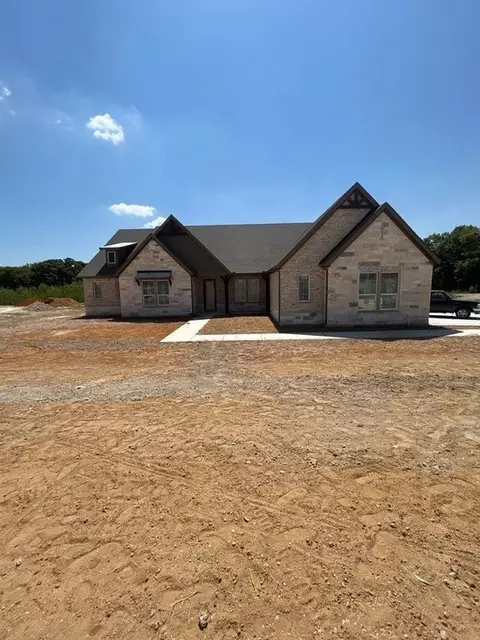 1103 Perrin Ln, Van Alstyne, TX 75495