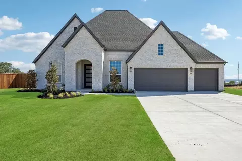 100 Bristol Ln, Azle, TX 76020