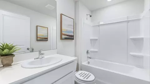 Bath - 17325 Whiskey Creek Trl, Parrish, FL 34219 photo 1 of 2