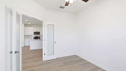 Entry Way - 263 Oriole St, Kyle, TX 78640 photo 1 of 3