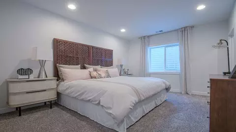 Bedroom - 8774 Rosehaven Ln, Frederick, MD 21701 photo 4 of 4