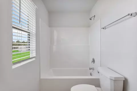 Bath - 88 Phoenix Dr, Bunnlevel, NC 28323 photo 4 of 4