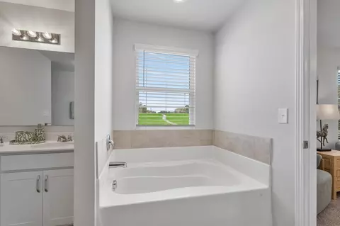 Bath - 88 Phoenix Dr, Bunnlevel, NC 28323 photo 2 of 4