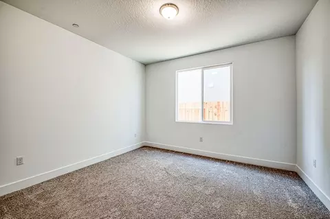Bedroom - 967 Talus Way S, Madera, CA 93636 photo 1 of 8