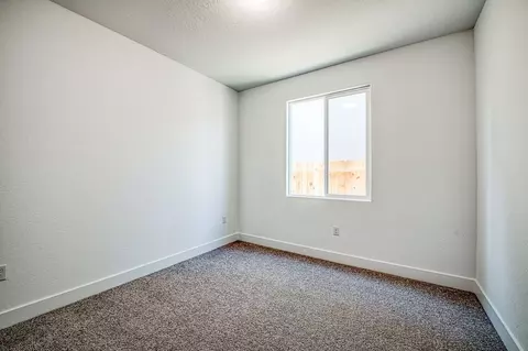 Bedroom - 967 Talus Way S, Madera, CA 93636 photo 3 of 8