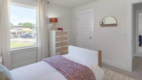 Bedroom - 208 Surfside Landing Blvd, Hubert, NC 28539 photo 13 of 14