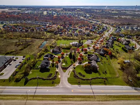 View/Area - 5469 Sheldon Close, Middletown, OH 45005 photo 2 of 3