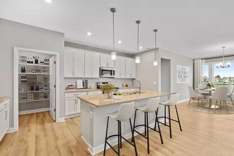 Kitchen - 5469 Sheldon Close, Middletown, OH 45005 photo 1 of 8