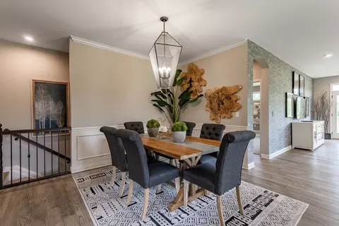 Dining - 5469 Sheldon Close, Middletown, OH 45005 photo 3 of 4