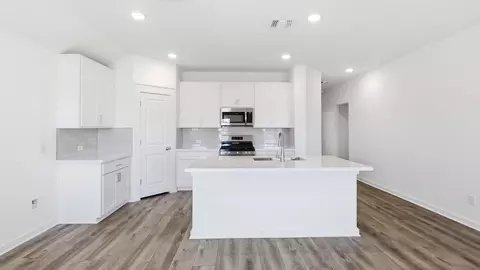 Kitchen - 191 Oriole St, Kyle, TX 78640 photo 5 of 7