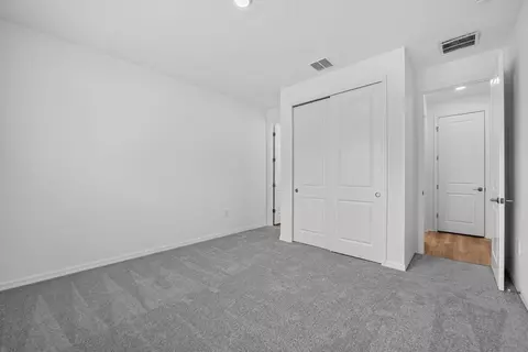 Bedroom - 897 Ladyfish Trl, Saint Cloud, FL 34771 photo 3 of 22