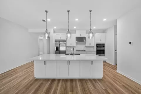 Kitchen - 897 Ladyfish Trl, Saint Cloud, FL 34771 photo 1 of 6