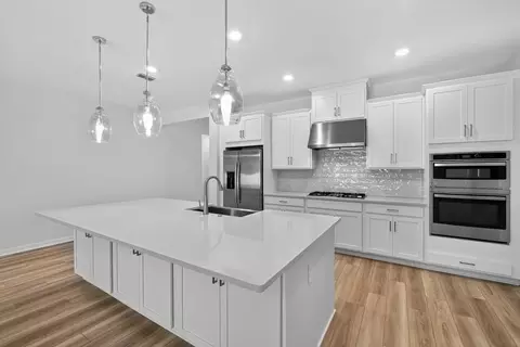 Kitchen - 897 Ladyfish Trl, Saint Cloud, FL 34771 photo 2 of 6