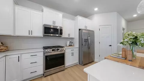 Kitchen - 155 Th St E, Rosemount, MN 55068 photo 4 of 7