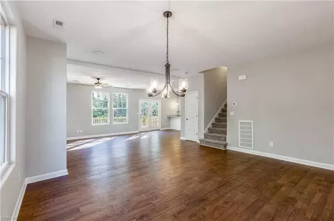 Living - 234 Hall Rd, Hampton, VA 23664 photo 2 of 4