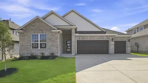 9245 Harrisburg Dr, Crowley, TX 76036