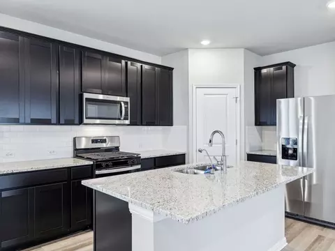 502 Cyprus Row Ct, Hutto, TX 78634