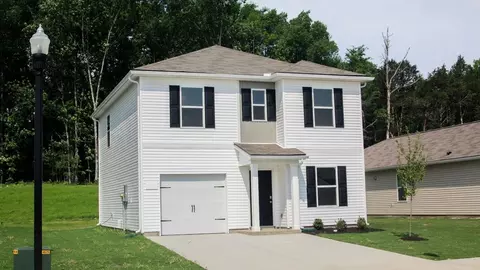 1136 Canyon Dr, Portland, TN 37148