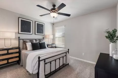 Bedroom - 1600 Hillside Dr, Temple, TX 76502 photo 3 of 7