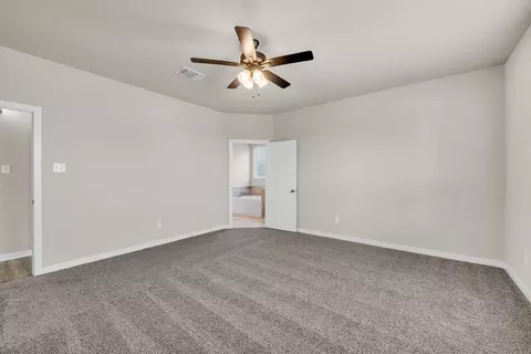 Bedroom - 1600 Hillside Dr, Temple, TX 76502 photo 1 of 7