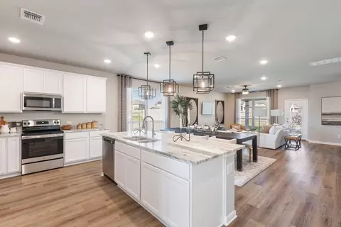Kitchen - 1600 Hillside Dr, Temple, TX 76502 photo 2 of 7