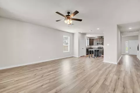 Living - 1600 Hillside Dr, Temple, TX 76502 photo 1 of 9
