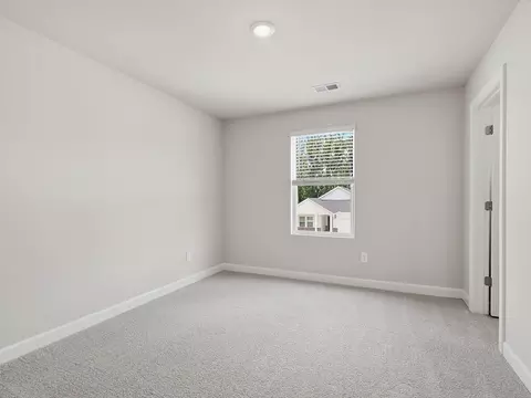 Bedroom - 913 Appalachian Dr, Moore, SC 29369 photo 6 of 7