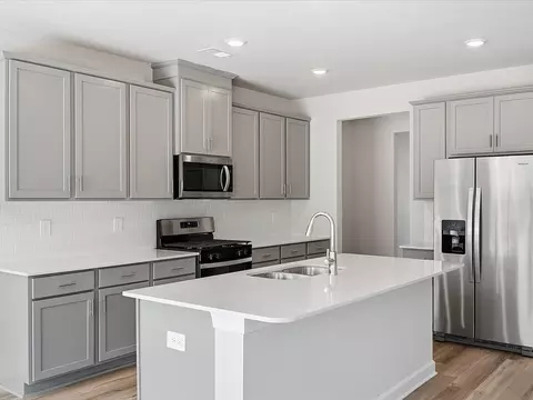 Kitchen - 913 Appalachian Dr, Moore, SC 29369 photo 1 of 1
