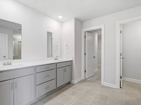 Entry Way - 913 Appalachian Dr, Moore, SC 29369 photo 1 of 1