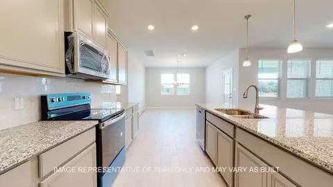 Entry Way - 1013 Sydney Blvd, Thorndale, TX 76577 photo 2 of 5