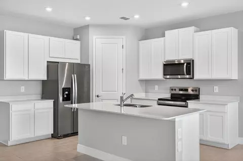 Kitchen - 12410 51st St E, Parrish, FL 34219 photo 1 of 1